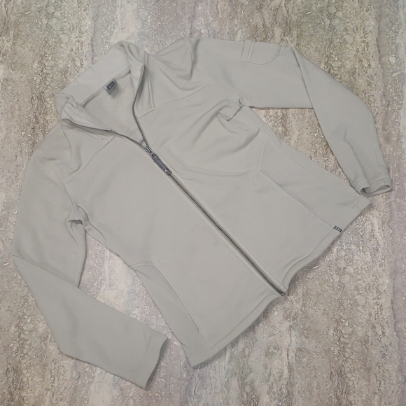REI Tops - R.E.I. WOMENS POLY/WOOL ZIP UP FLEECE SIZE M